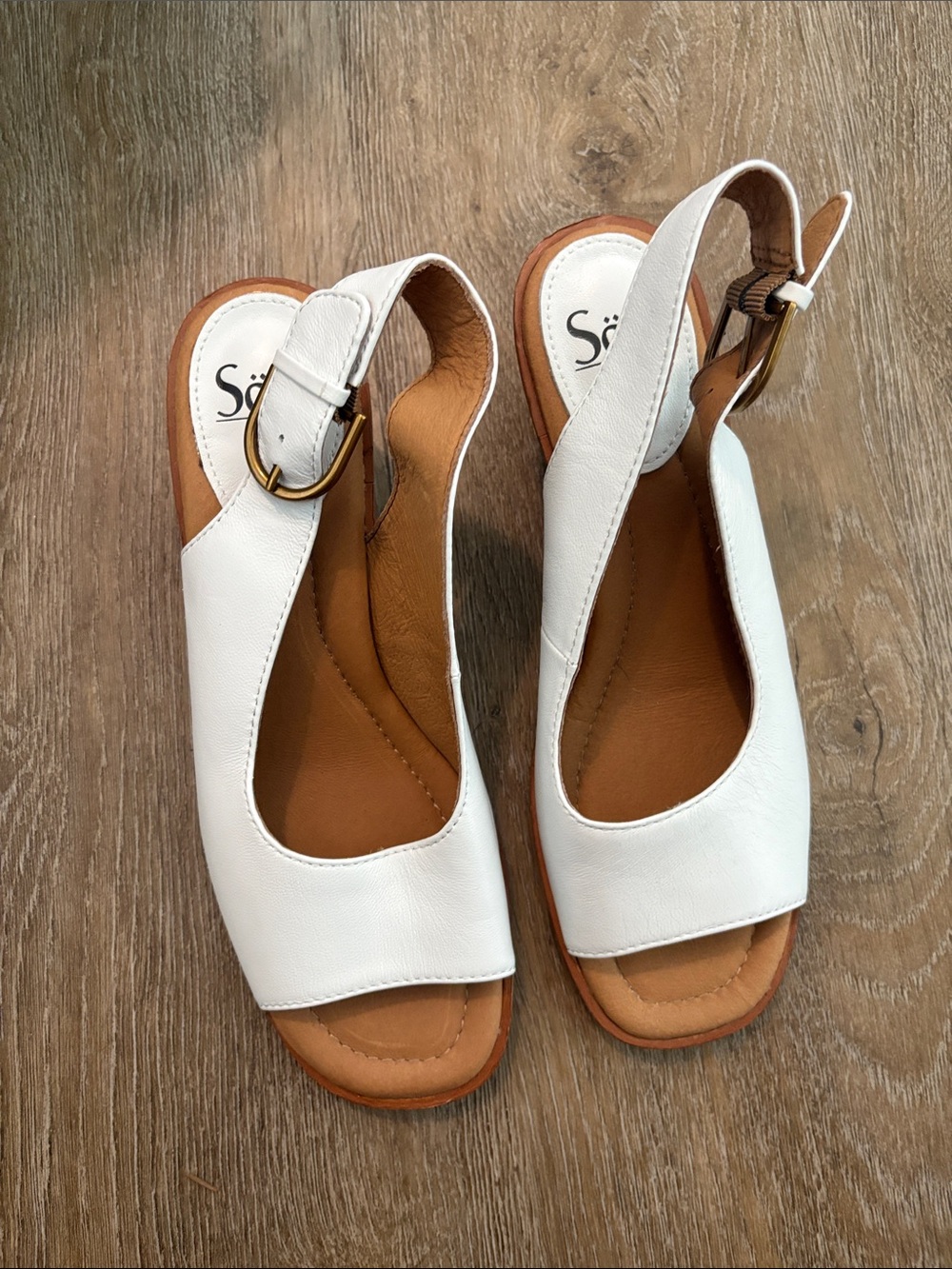 Sofft White Leather Slingback Sandals with Gold Buckle